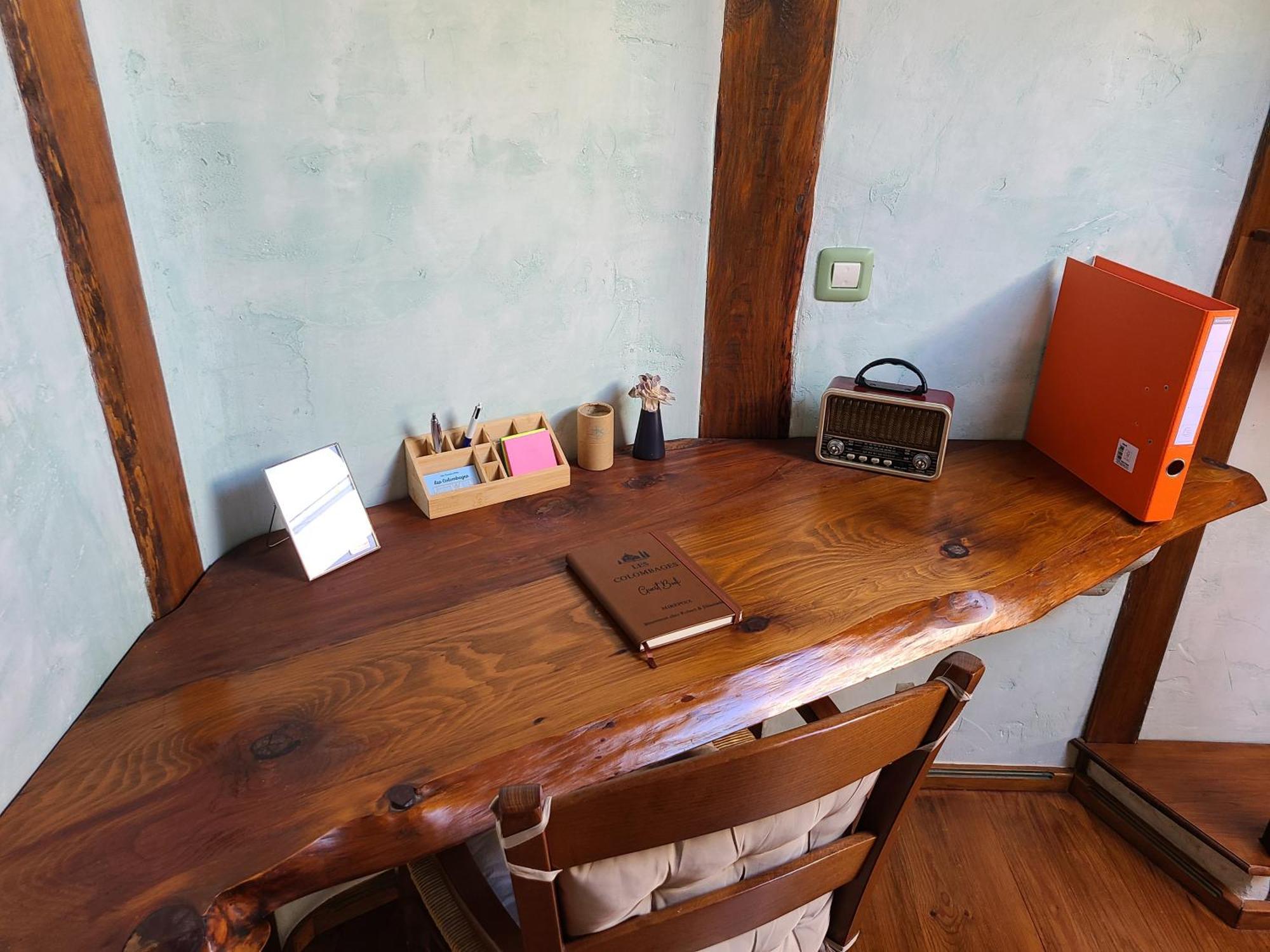 - - - - -Les Colombages - - - - Chambre D'Hotes-Gite- Classement Gite 3 Etoiles Mirepoix  Bagian luar foto